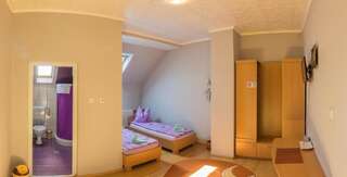 Отели типа «постель и завтрак» SZÁSZ&SZÁSZ PANZIÓ Георгени Двухместный номер с 2 двуспальными кроватями-5